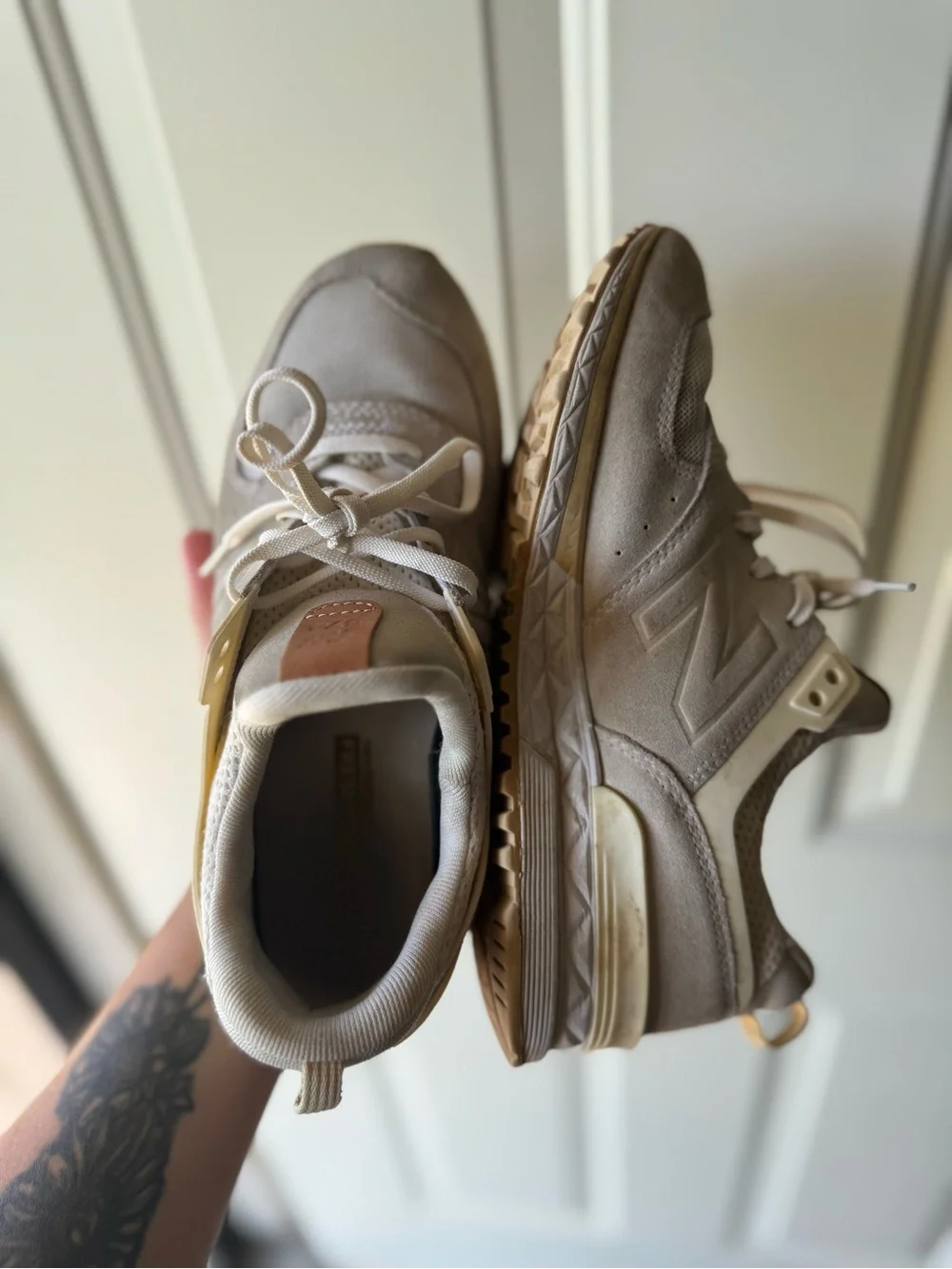 New Balance 574’s size 7.5